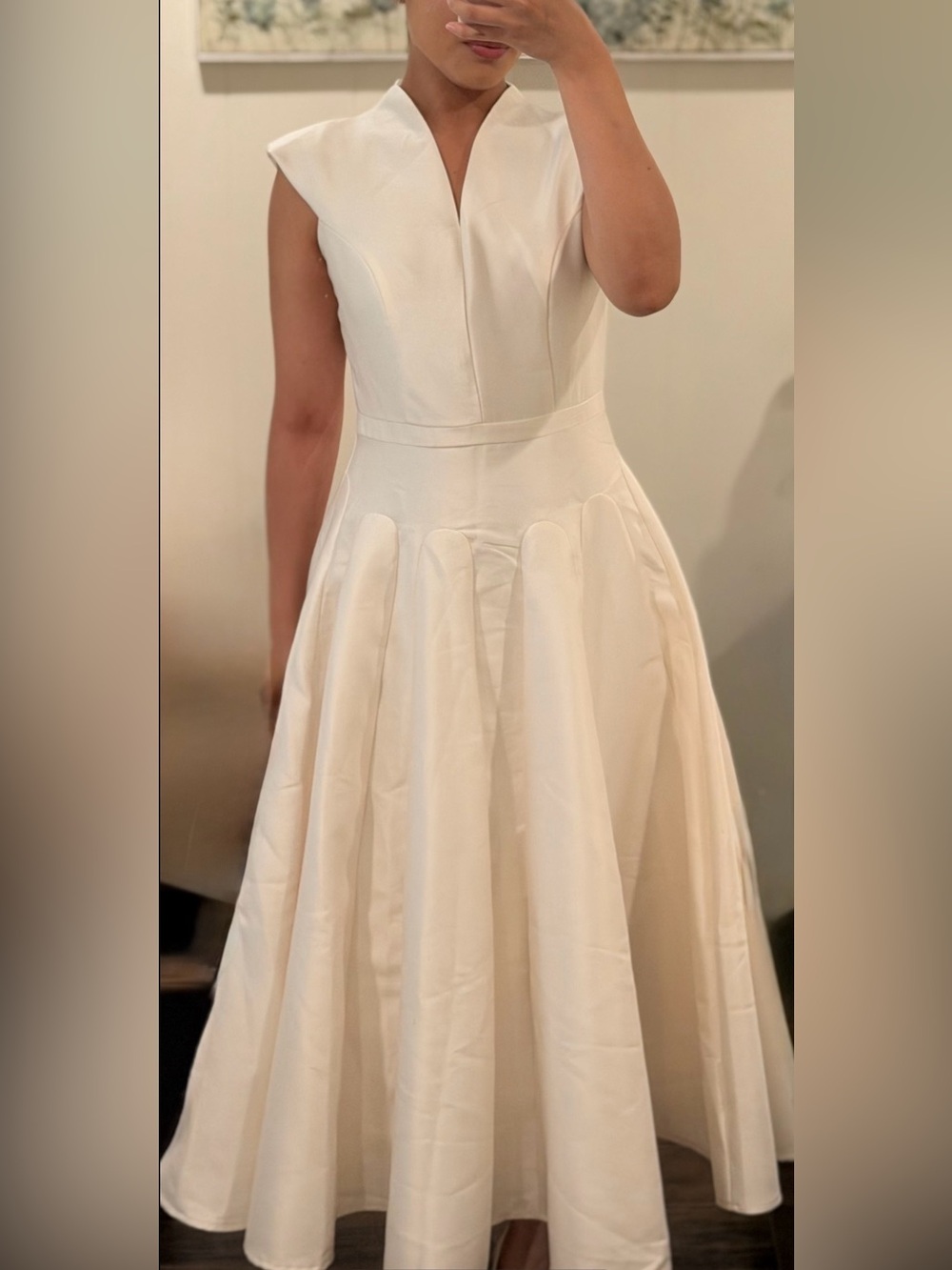 Ivory V‑Neck Midi Dress with Cap Sleeves - Picture 3 of 3